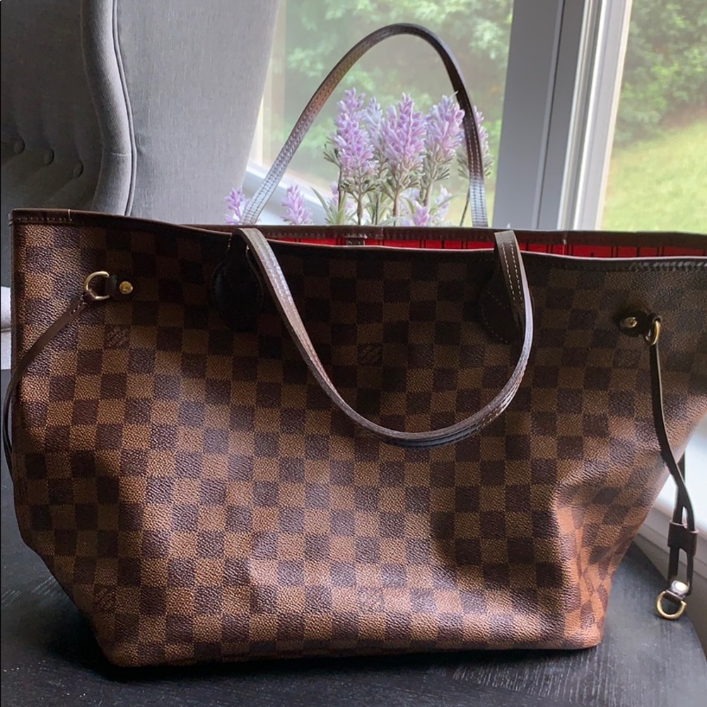 Louis Vuitton never full medium